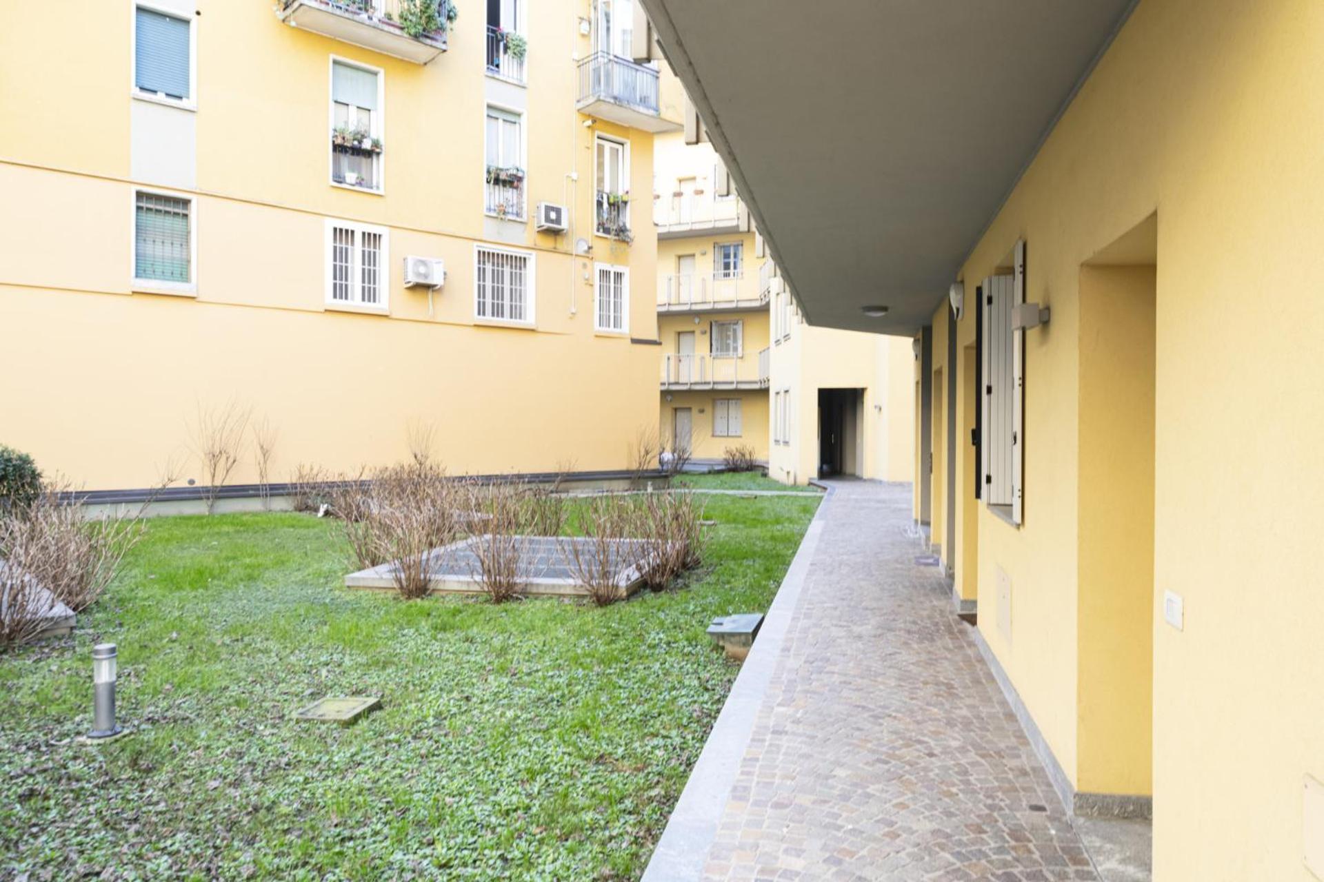 Easylife - Stile E Comfort Sui Navigli Apartment Milan Luaran gambar